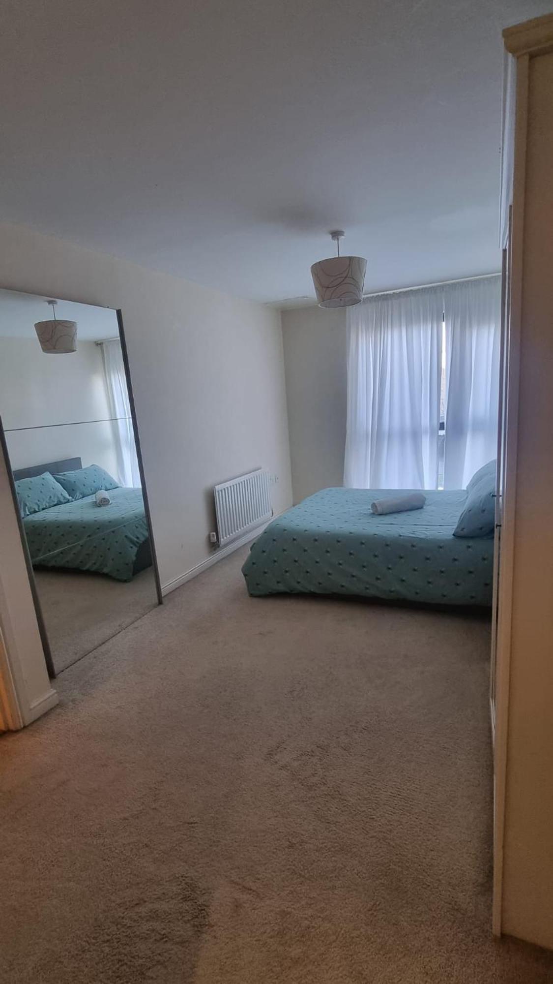 Central Spacious And Secure With A Double Bed Edgware Ngoại thất bức ảnh